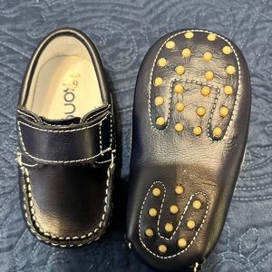 Infant loafer never worn